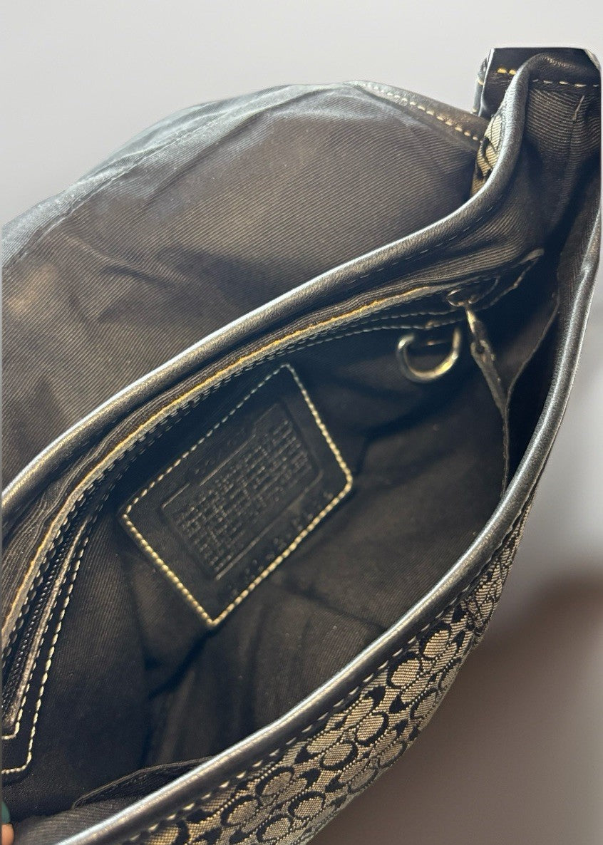 Vintage Coach Mini Soho Buckle Bag β Black/Grey π€