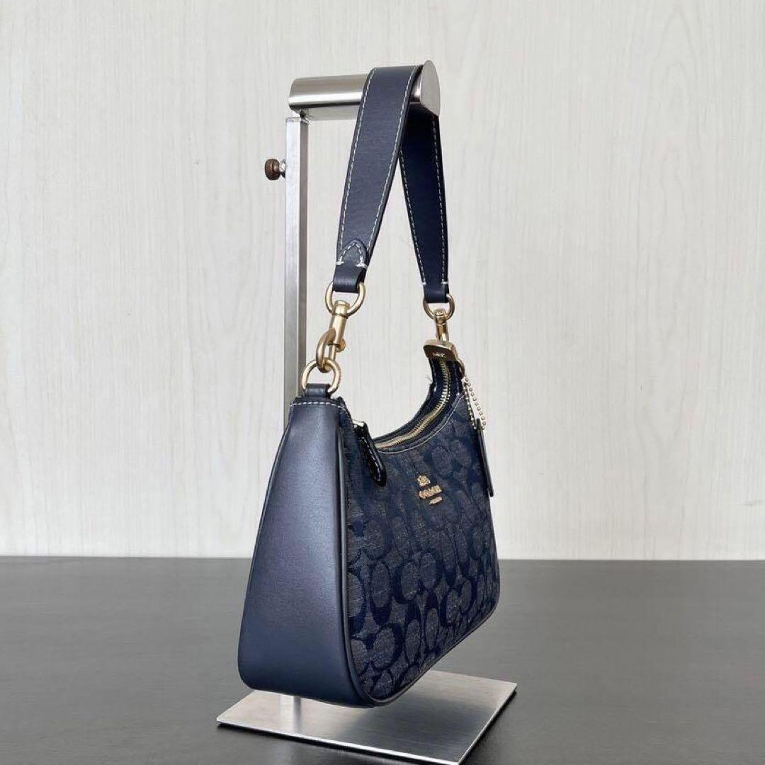 Coach CH139 Shoulder Bag – Smooth Blue Leather 💙
