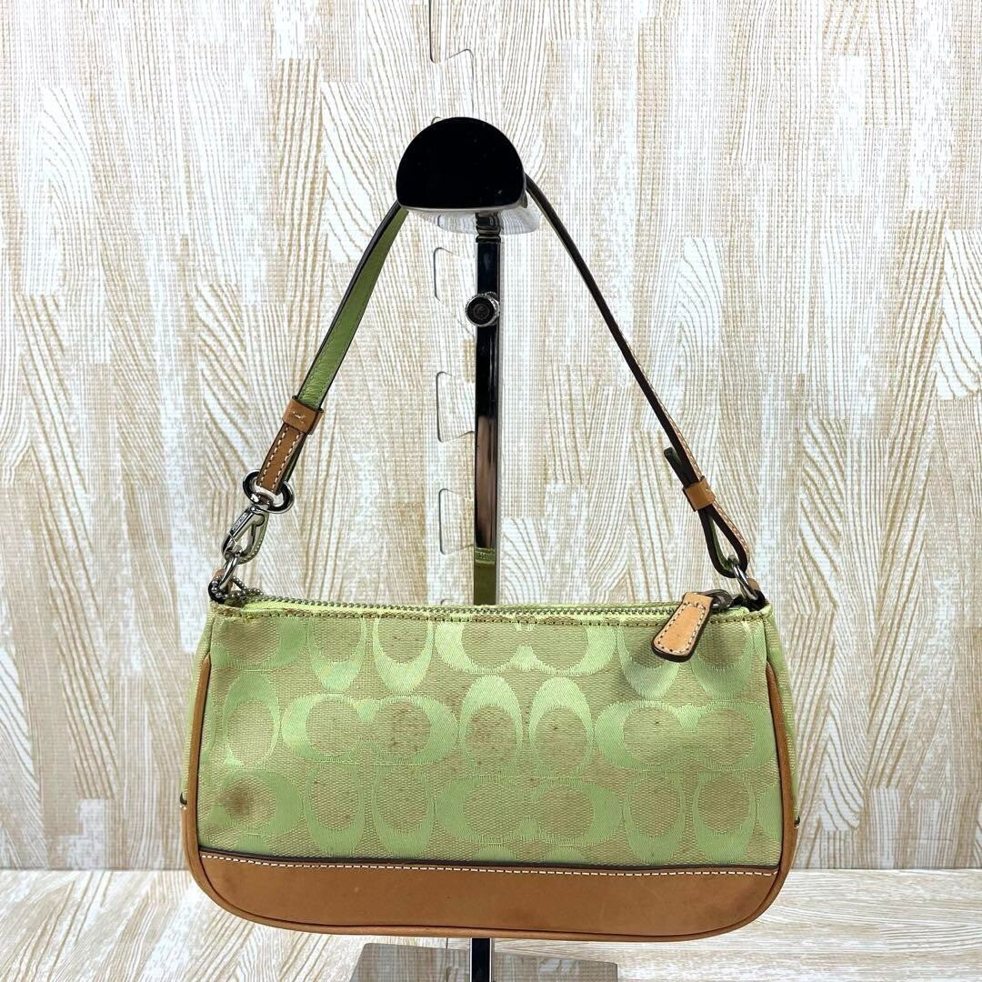 Coach Demi Mini Pouch – Lime Green & Beige 💚