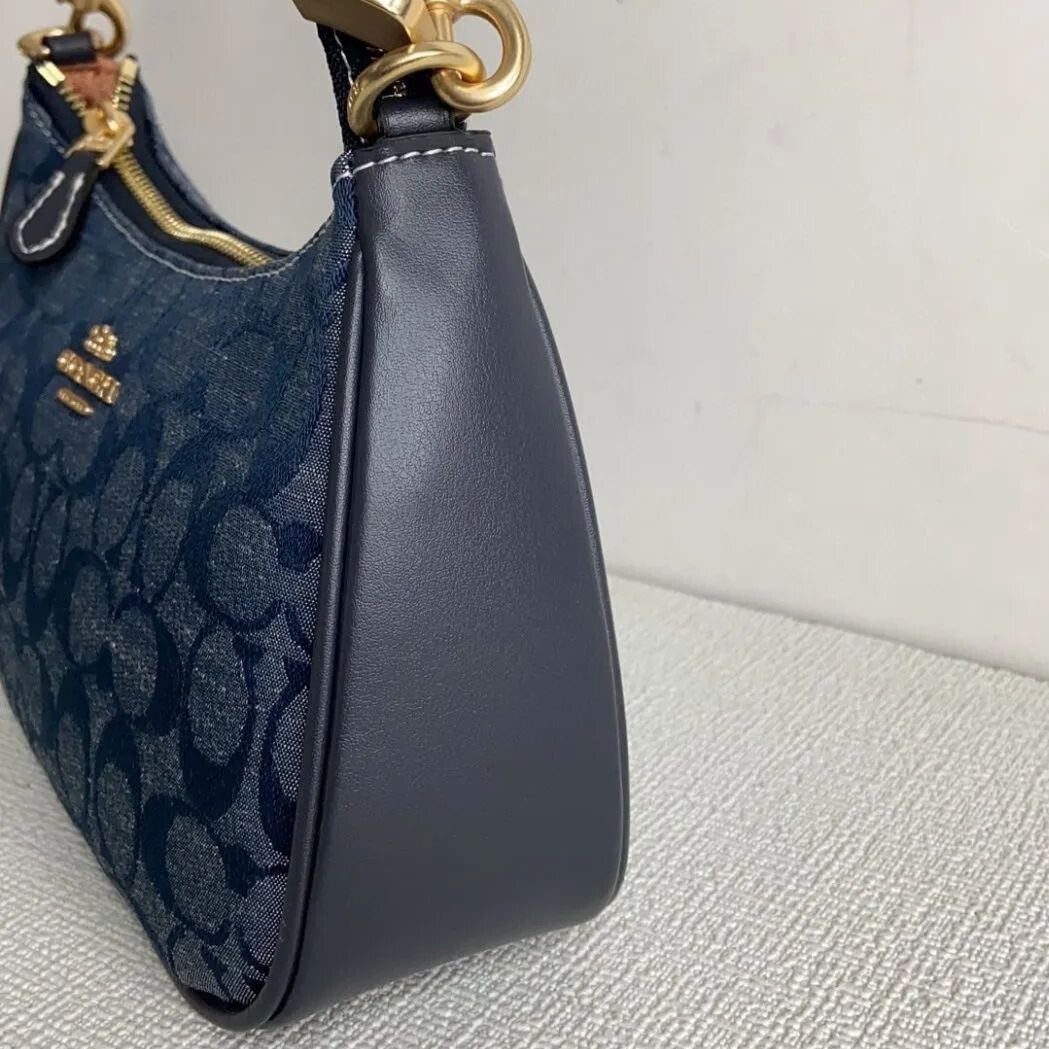 COACH CH139 Teri Shoulder Bag – Signature Chambray Blue