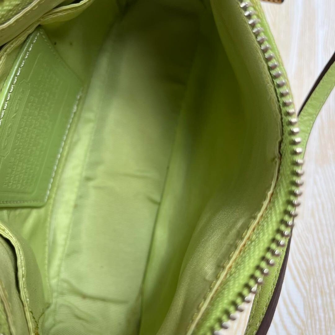 Coach Demi Mini Pouch – Lime Green & Beige 💚