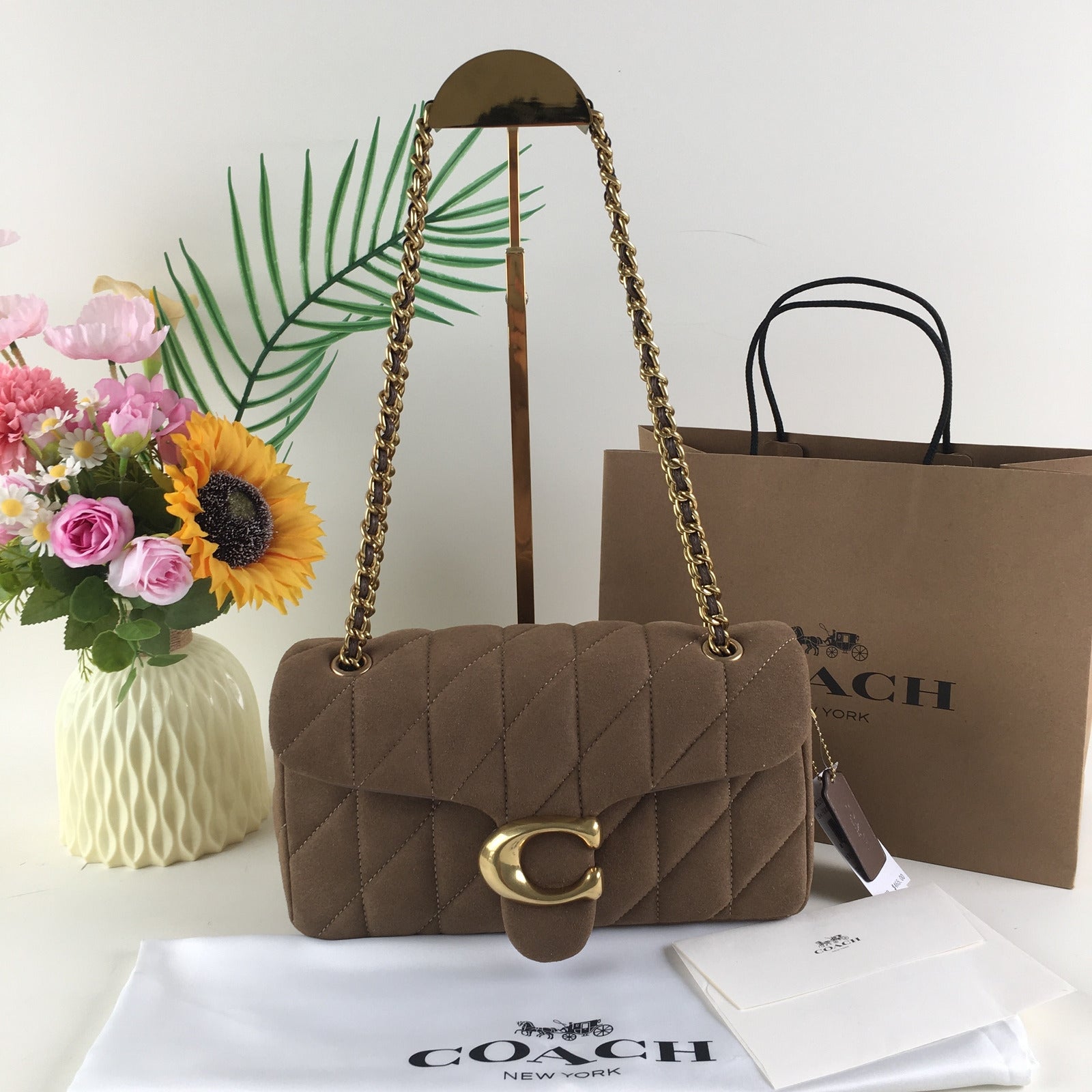 COACH Tabby 20 Shoulder Bag β Quilted Leather CW620 π
