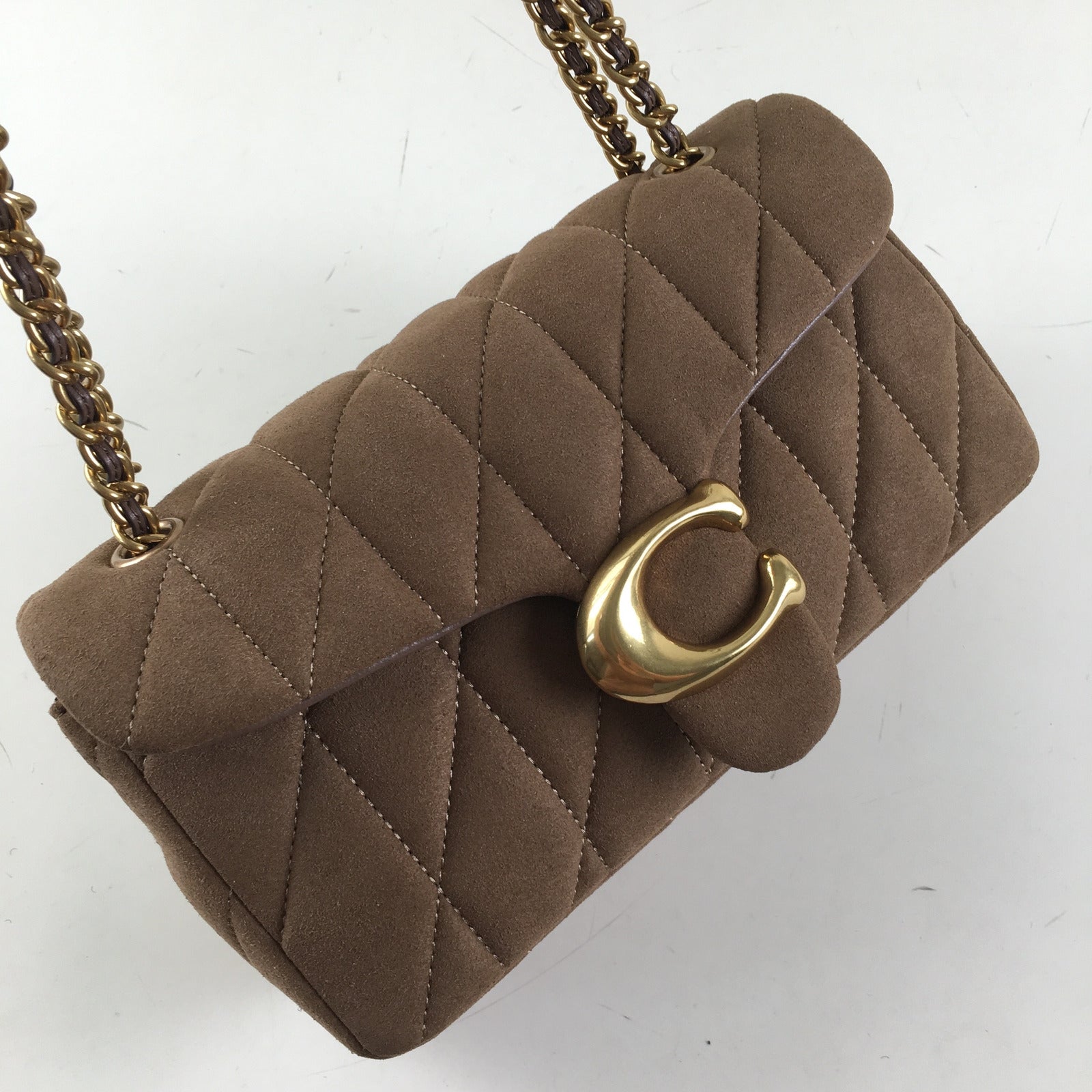 COACH Tabby 20 Shoulder Bag β Quilted Leather CW620 π