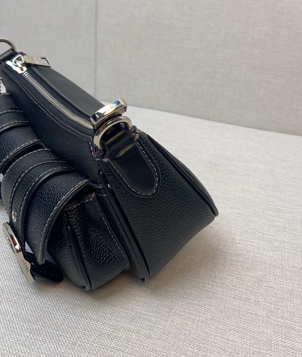 Coach Ashton CM079 Shoulder Bag β Silver & Black π€