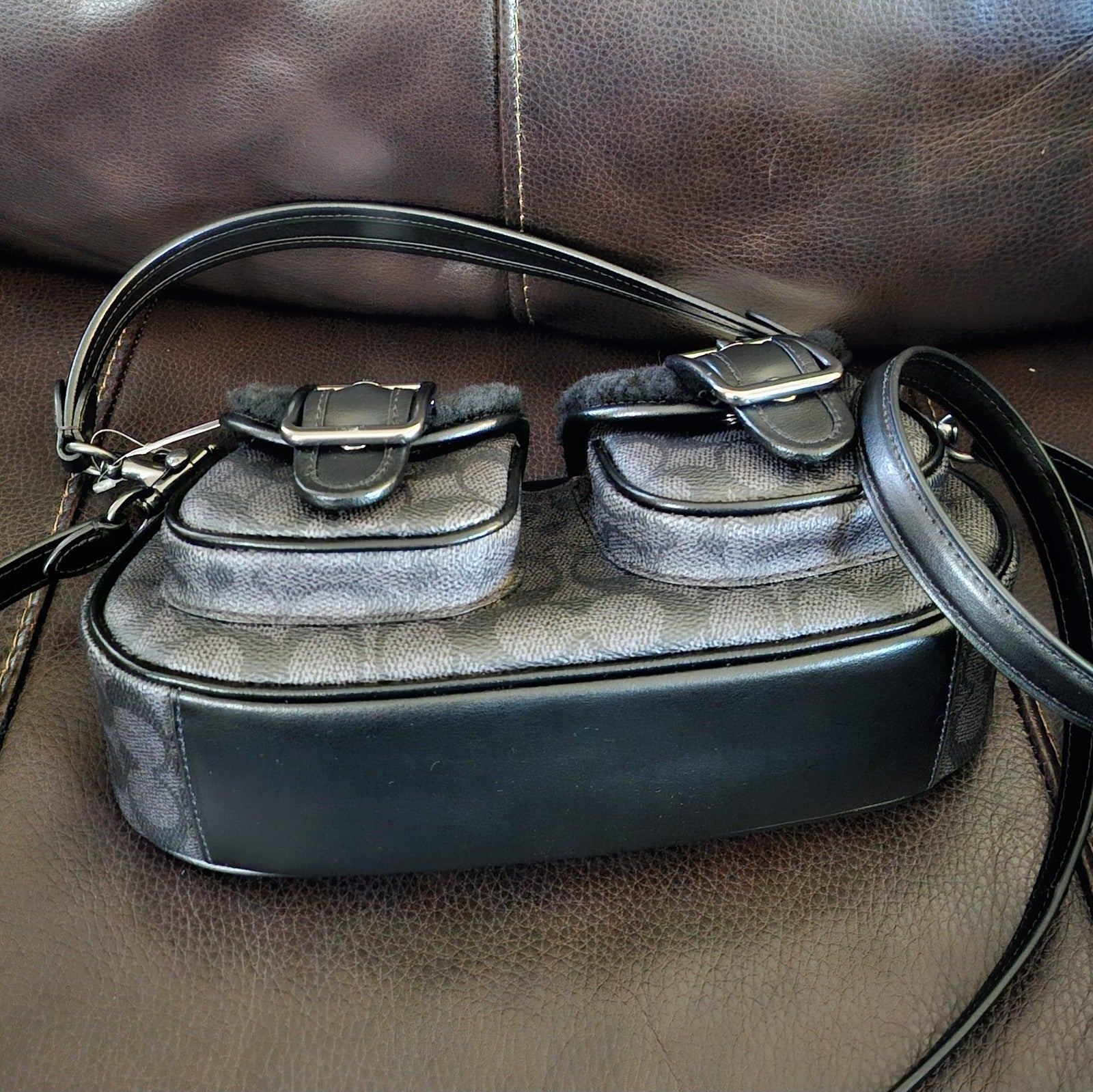Coach Ashton Bag β Charcoal Shearling & Leather π€