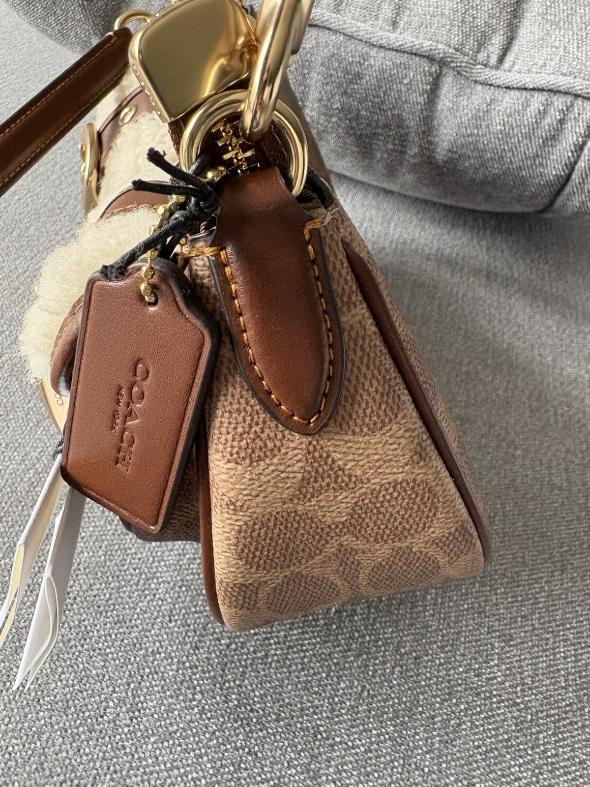 NWT Coach Ashton Crossbody – Brown Signature Canvas 🤎