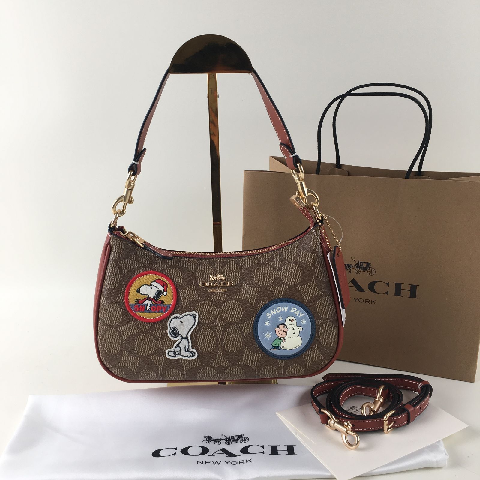OACH Teri Shoulder Bag CE848 Peanuts Collaboration 2WAY PVC Leather 🐾